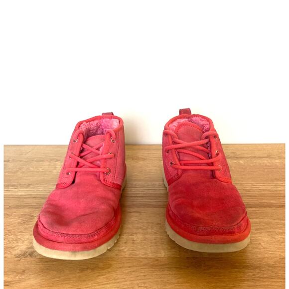 UGG Women's Neumel Chukka Boot Strawberry Sorbet Suede Shearling Size 8 Red - Picture 2 of 8